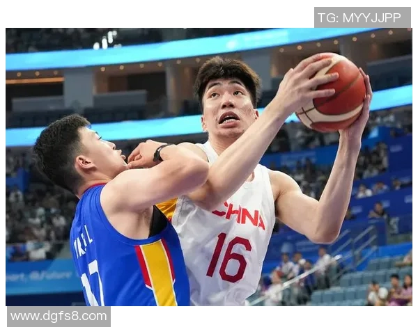 余嘉豪的成长之路与未来展望:从青涩少年到篮球新星的蜕变与奋斗 余嘉豪的成长之路与未来展望:从青涩少年到篮球新星的蜕变与奋斗