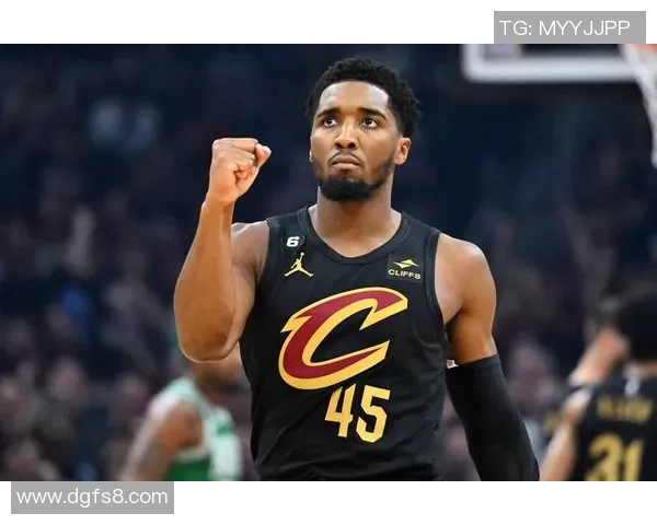 多诺万米切尔在NBA赛季中的突破表现与未来发展潜力分析