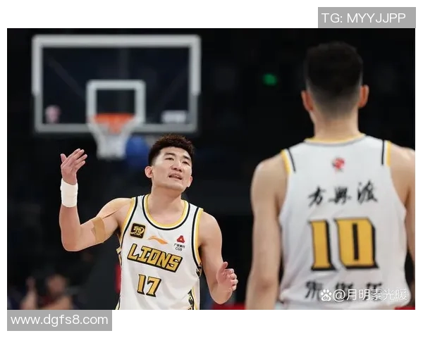 CBA辽宁队与深圳队精彩对决全场回放分析与亮点总结 CBA辽宁队与深圳队精彩对决全场回放分析与亮点总结