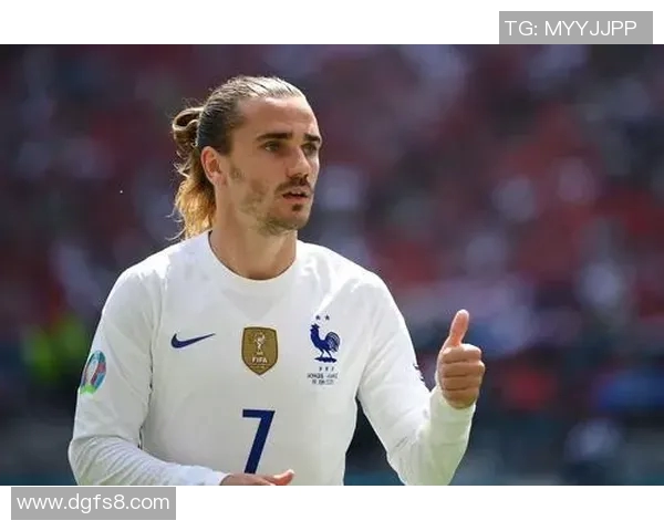 格列兹曼的足球之路:从天才少年到世界级球星的成长历程与成就分析 格列兹曼的足球之路:从天才少年到世界级球星的成长历程与成就分析