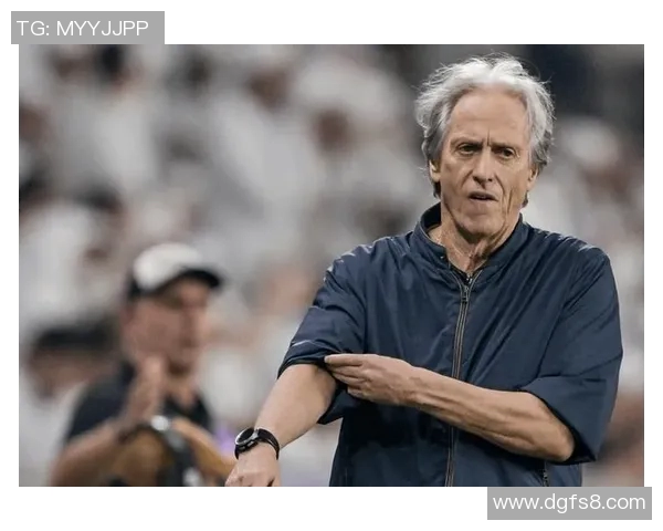 热苏斯在赛场上的华丽转身与未来发展潜力的深度分析与展望