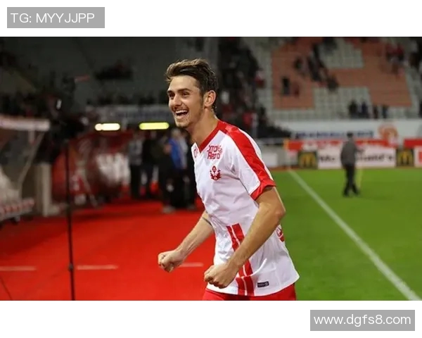 红星队与阿雅克肖队激战正酣谁将赢得这场精彩对决的胜利