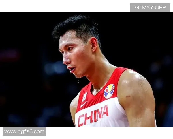 易建联重返赛场展现不屈精神助力中国篮球再创辉煌之路 易建联重返赛场展现不屈精神助力中国篮球再创辉煌之路