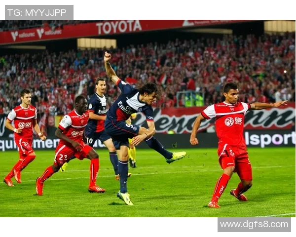 瓦朗谢与图尔的精彩对决揭示法乙联赛新动态与球队发展趋势 瓦朗谢与图尔的精彩对决揭示法乙联赛新动态与球队发展趋势