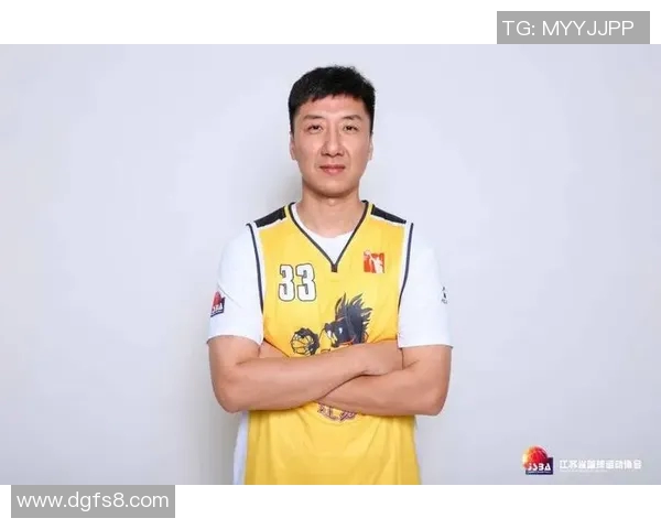 韩硕：从篮球新星到职业生涯转折的奋斗历程与未来展望